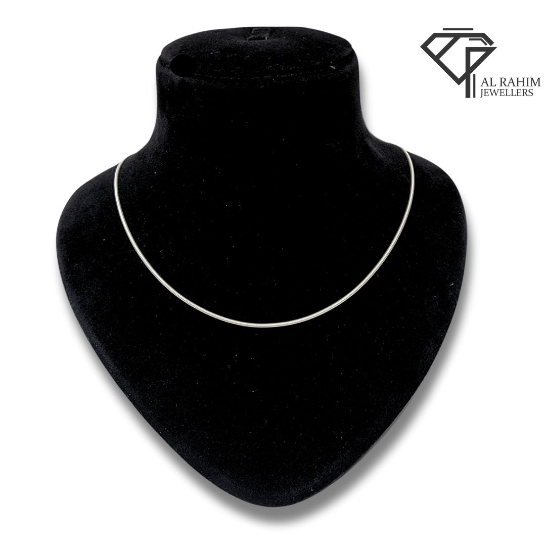 Delicate Snake Silver Chain โ 7.7g Fluid Elegance - Image 2