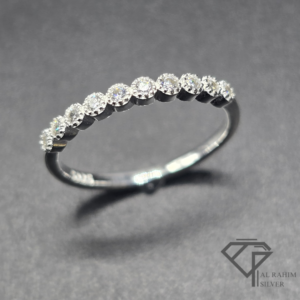 Spark Band Silver Ring – 1.1g Minimal Shine