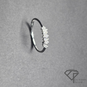 Wave Line Silver Ring – 1.1g Minimal Flow