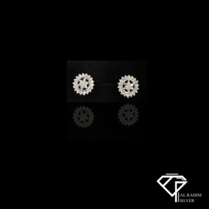 White Petal Line Eartops – Subtle Elegance