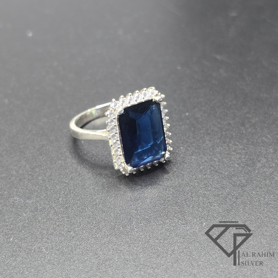 Blue Frame Ring โ 6.3g Bold Elegance - Image 4