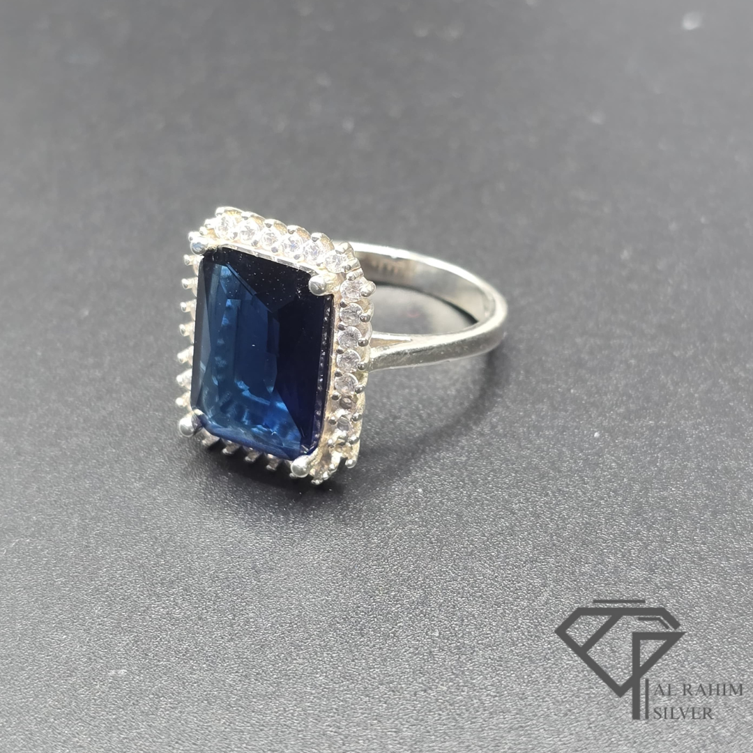Blue Frame Ring โ 6.3g Bold Elegance - Image 3