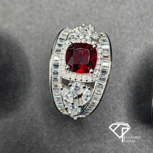 Red Crest Rhodium Ring – 5.9g Regal Charm