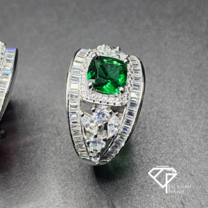 Emerald Crest Rhodium Ring – 5.9g Regal Charm